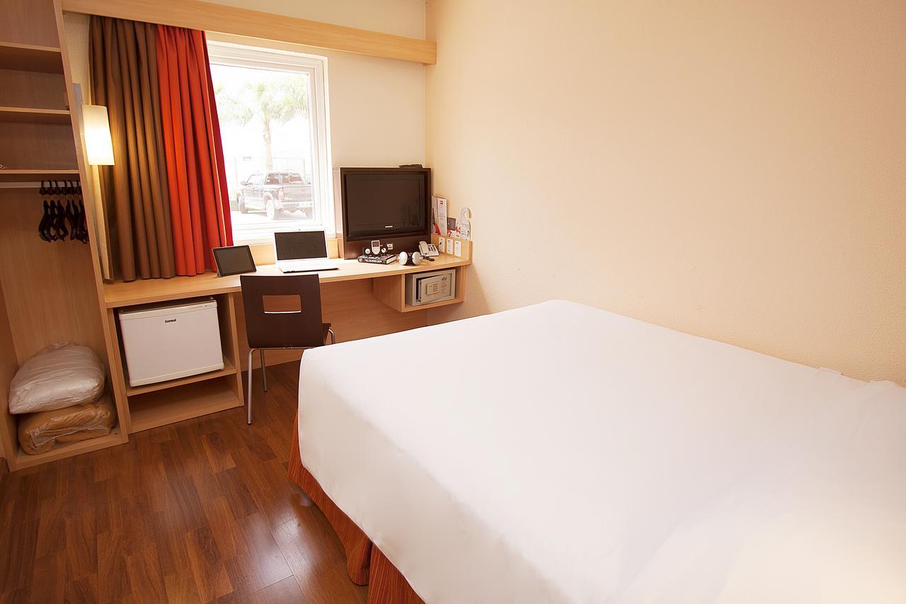 Hotel Ibis Curitiba Aeroporto São José dos Pinhais Exterior foto